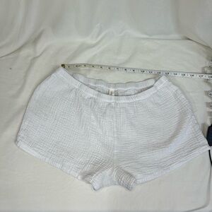 Laura Ashley white 100% cotton shorts. Woman’s medium